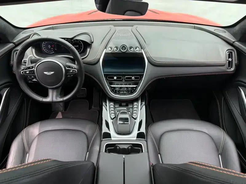 Aston Martin DBX 2020 4.0T V8 — миниатюра 15