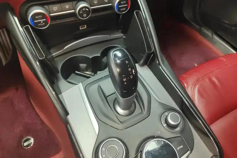 Giulia Juliet 2017 2.0T 200HP Elite Edition — миниатюра 14