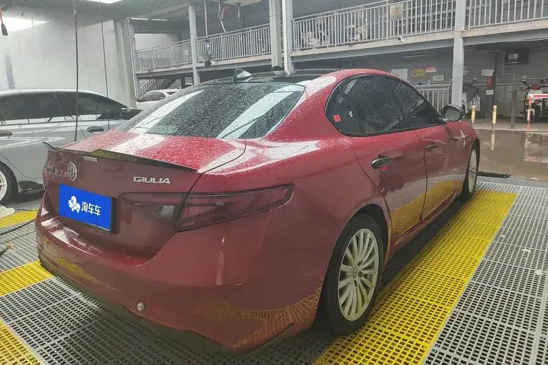 Giulia Juliet 2017 2.0T 200HP Elite Edition — миниатюра 3