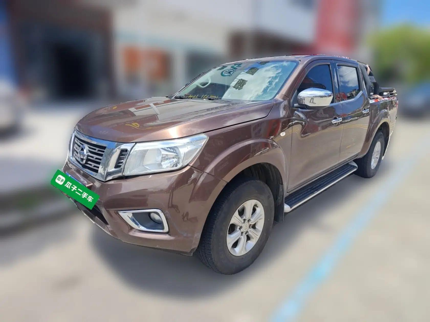 Nissan Navara 2017 2.5L Automatic 2WD Luxury Edition QR25 — миниатюра 1