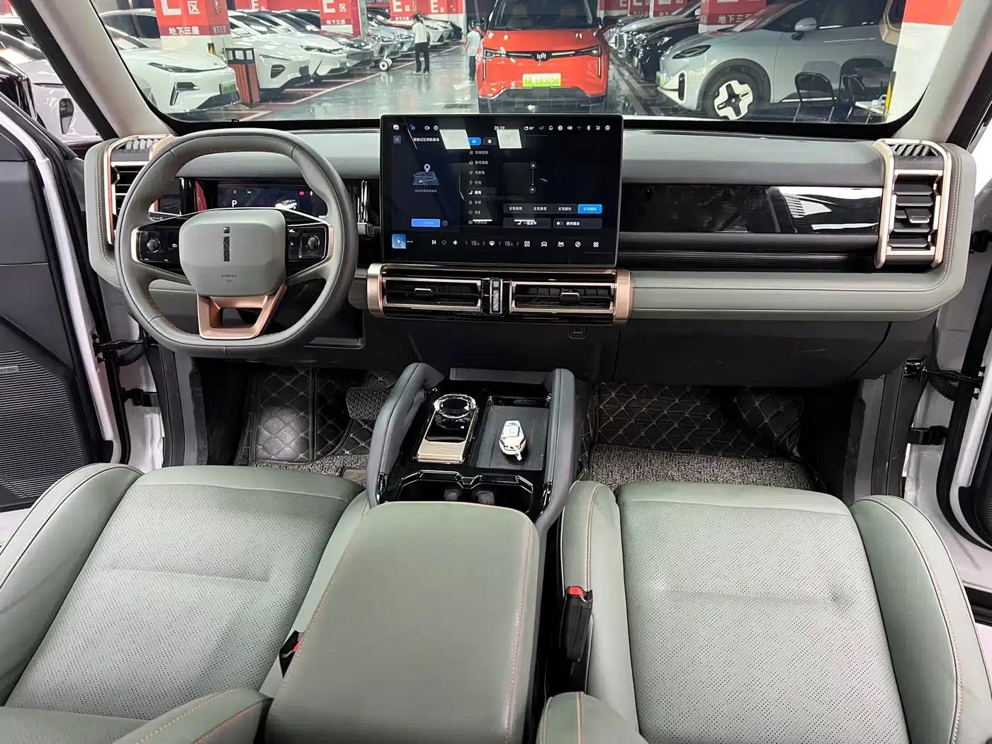 iCAR 03 2024 Model 501km AWD Long Range Advanced Edition — миниатюра 7