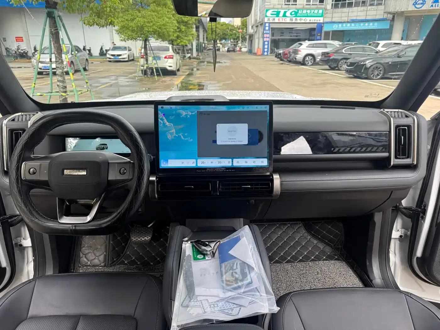 iCAR 03T 2024 Model 520km Two-Wheel Drive Long Range Version — миниатюра 8
