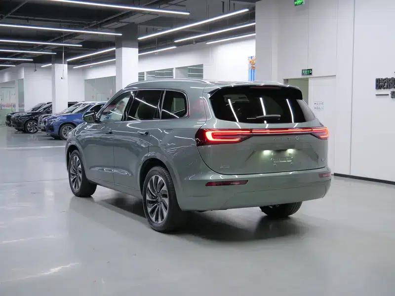 Wenjie M7 2024 Plus 5-seater Rear-wheel drive version — миниатюра 5