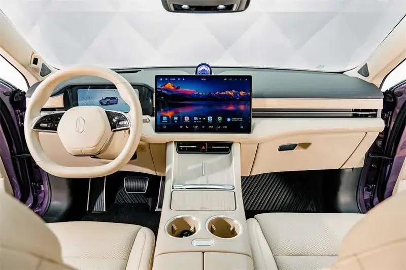 Wenjie M5 2025 Extended Range Ultra 4WD Version — миниатюра 19