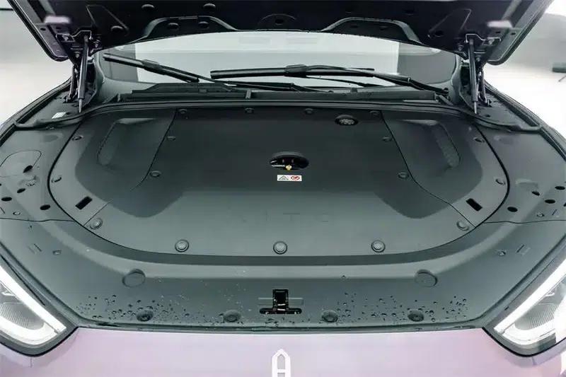 Wenjie M5 2025 Extended Range Ultra 4WD Version — миниатюра 5