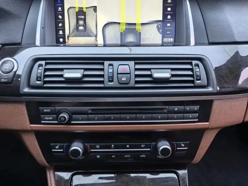 BMW 5 Series 2017 525Li Leading Edition — миниатюра 11