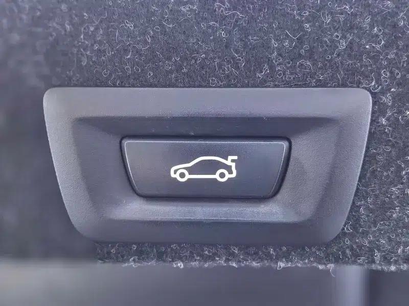 BMW 5 Series 2017 525Li Leading Edition — миниатюра 15