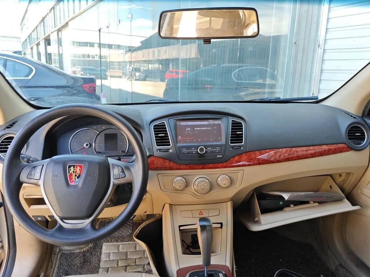Roewe 350 2013 350C 1.5L Automatic Xunyue Edition — миниатюра 9