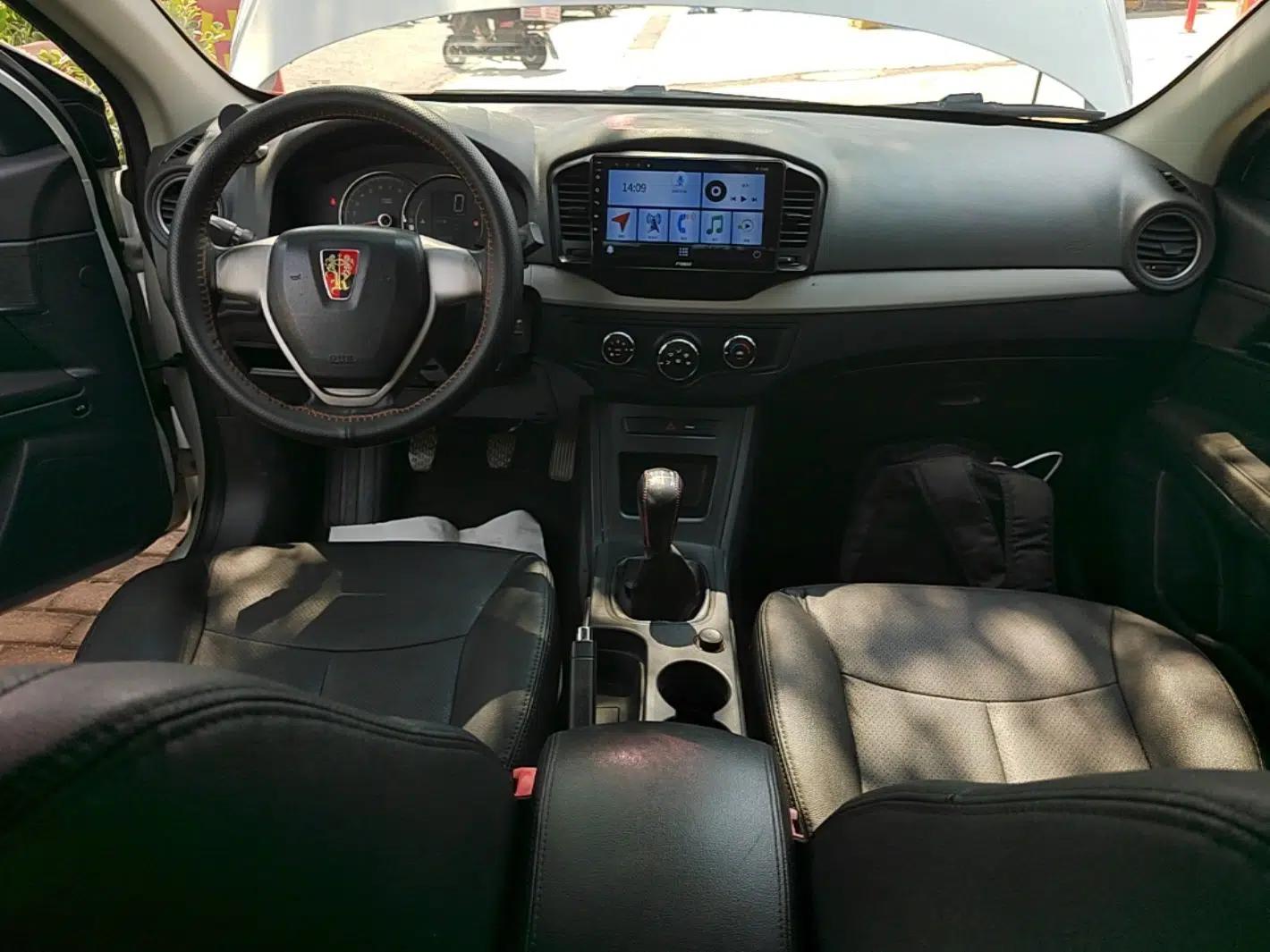 Roewe 350 2015 1.5L Manual Luxury Sunroof Edition — миниатюра 12