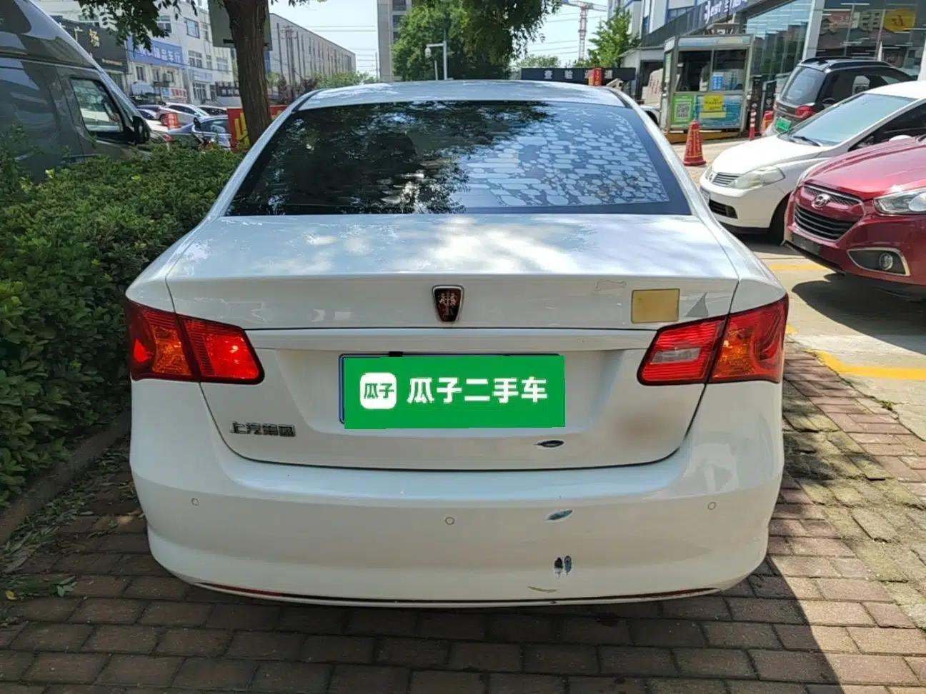 Roewe 350 2015 1.5L Manual Luxury Sunroof Edition — миниатюра 5
