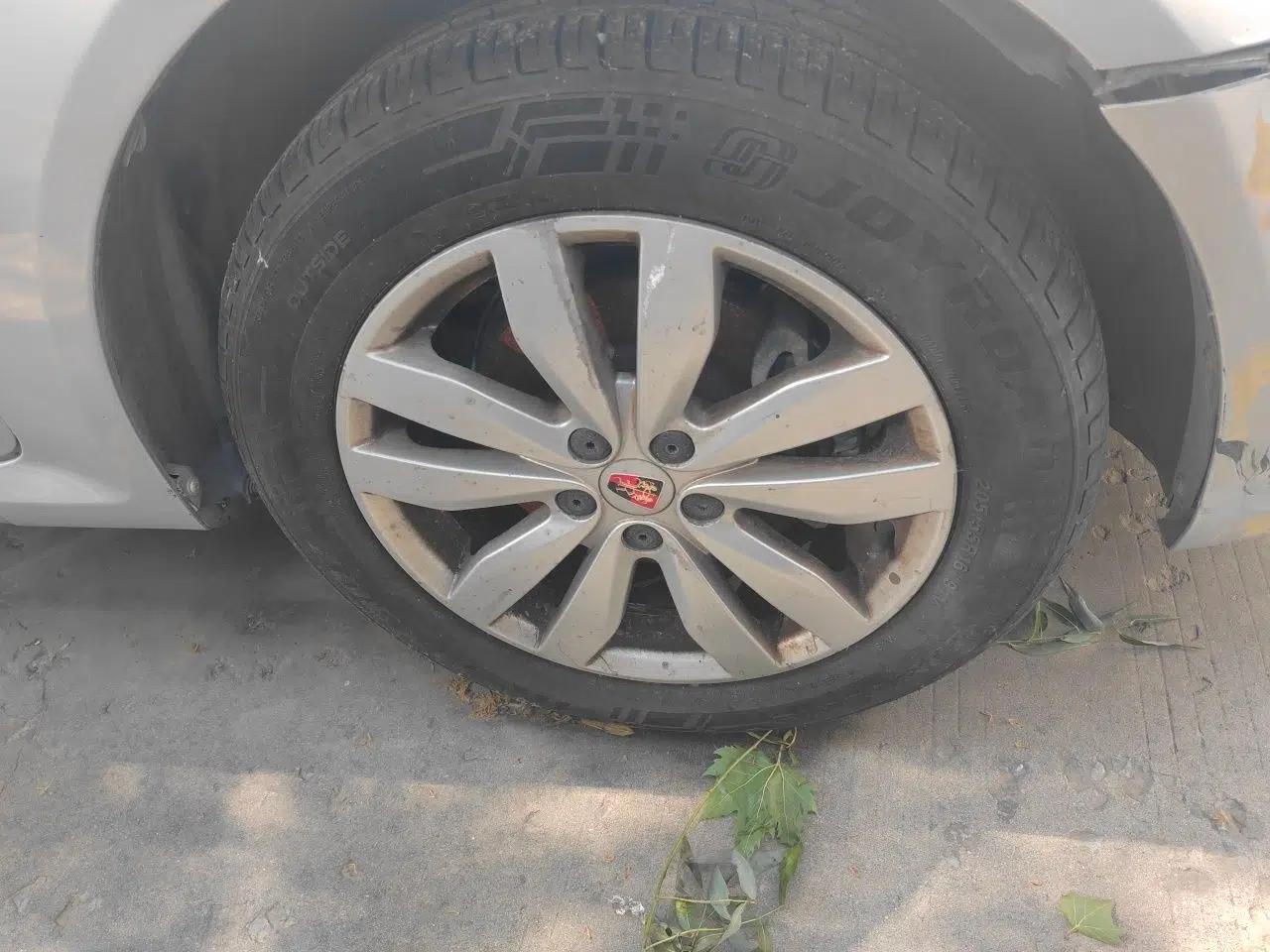 Roewe 350 2014 1.5L Manual Xunchi Edition — миниатюра 8