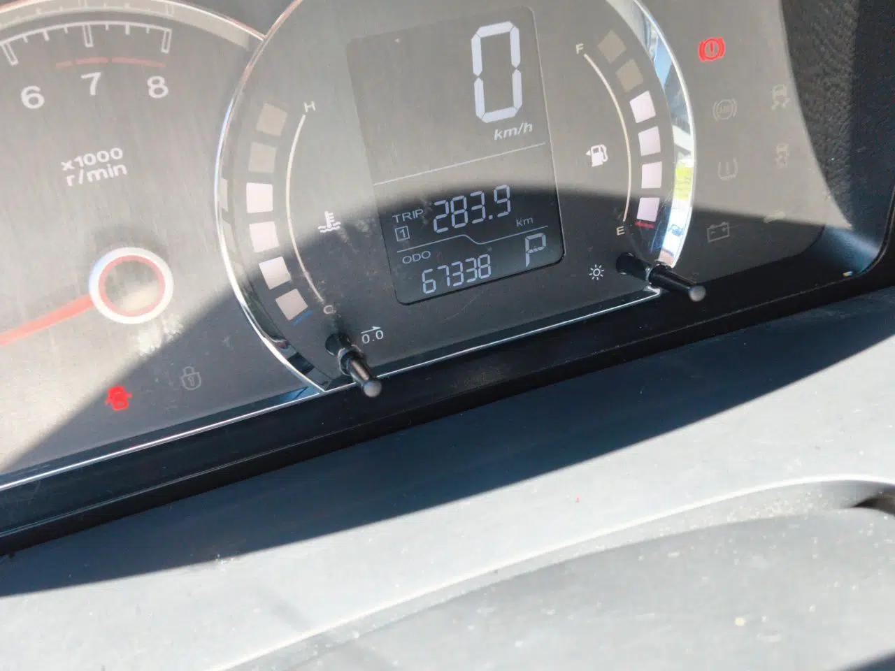 Roewe 350 2015 1.5L Automatic Luxury Sunroof Edition — миниатюра 12