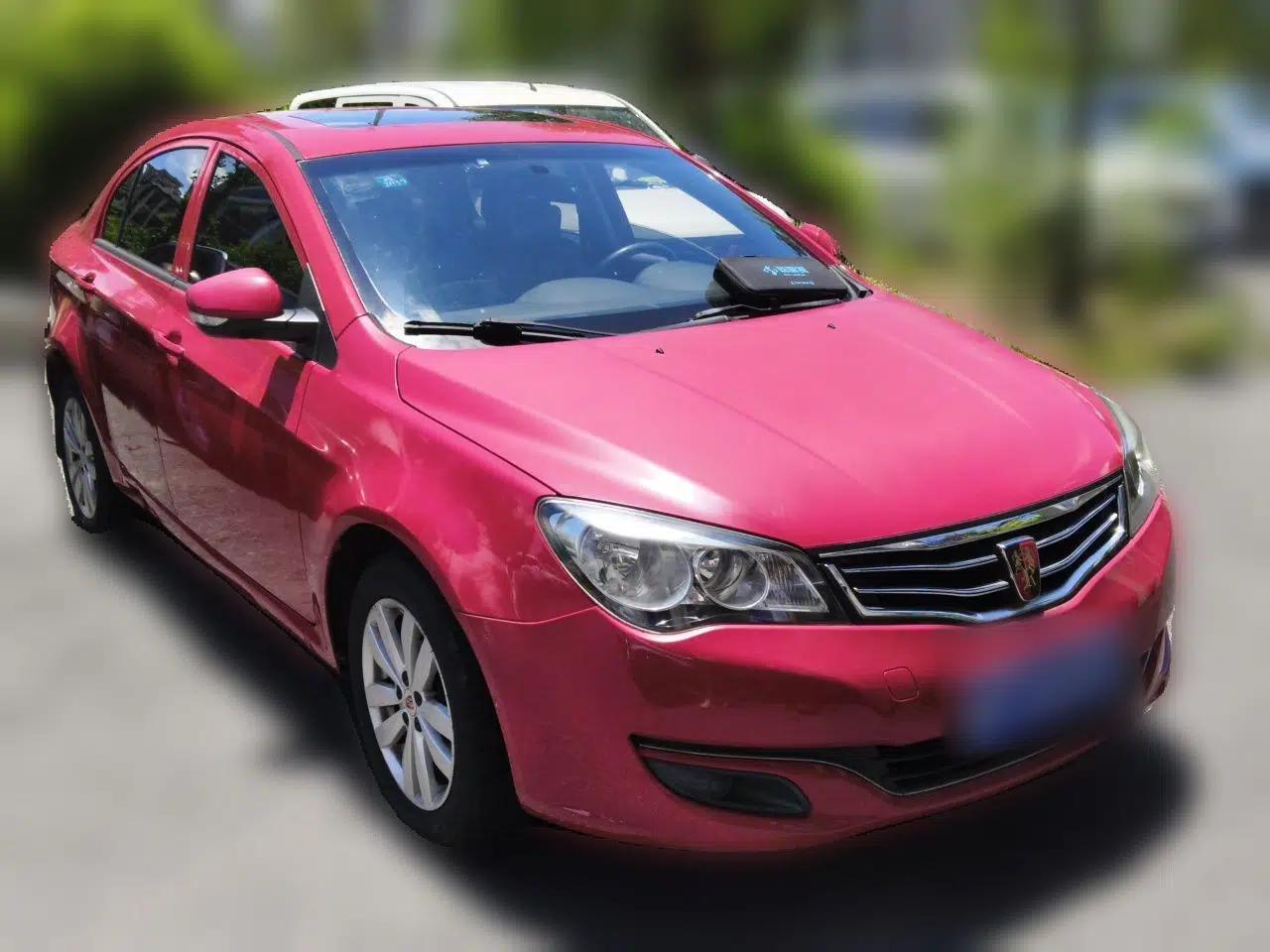 Roewe 350 2015 1.5L Automatic Luxury Sunroof Edition — миниатюра 3