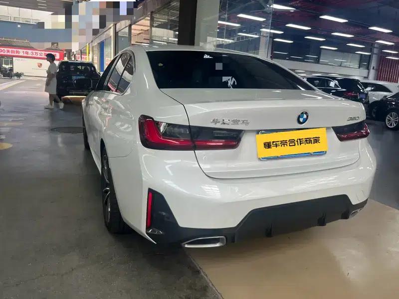 2023 BMW 3 Series 320i M Sport Package — миниатюра 4