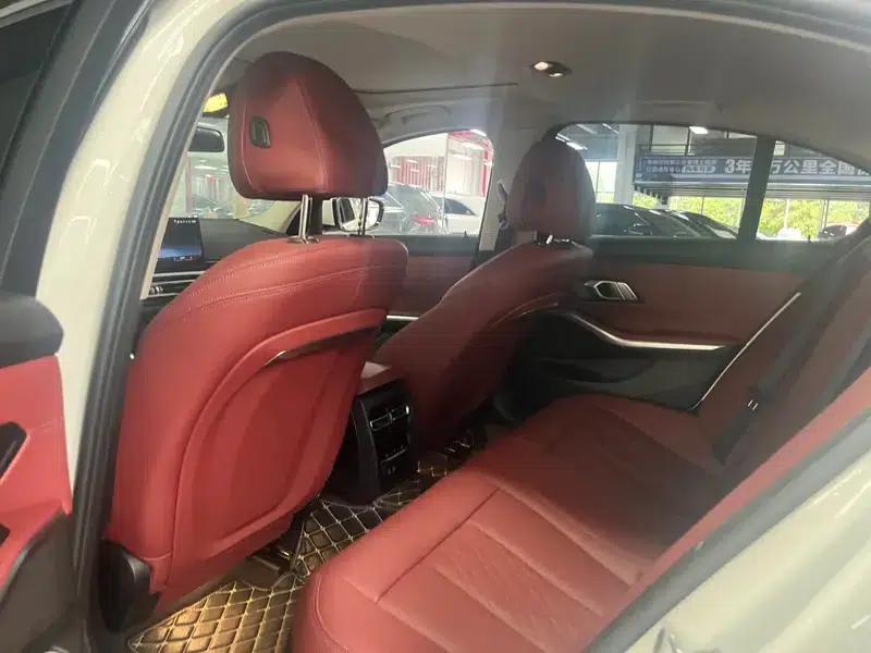 2023 BMW 3 Series 320i M Sport Package — миниатюра 10