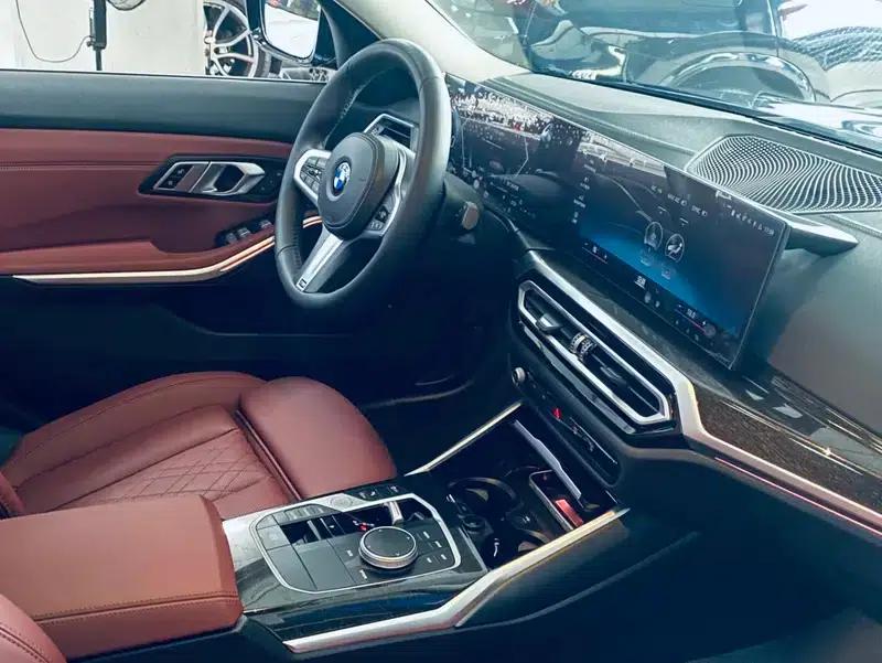 2023 BMW 3 Series 325Li M Sport Package — миниатюра 11