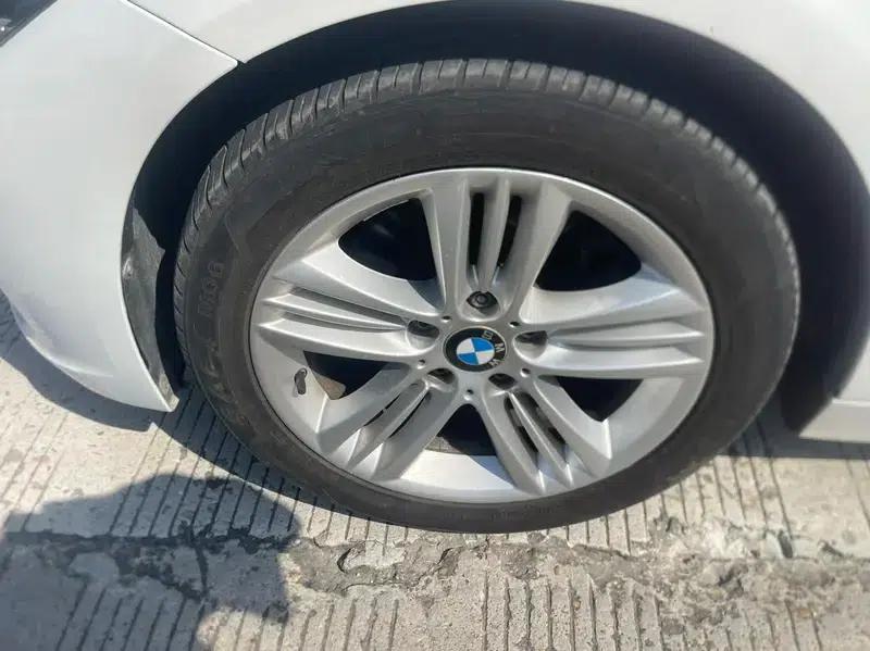 2017 BMW 3 Series 320Li Fashion Edition — миниатюра 9