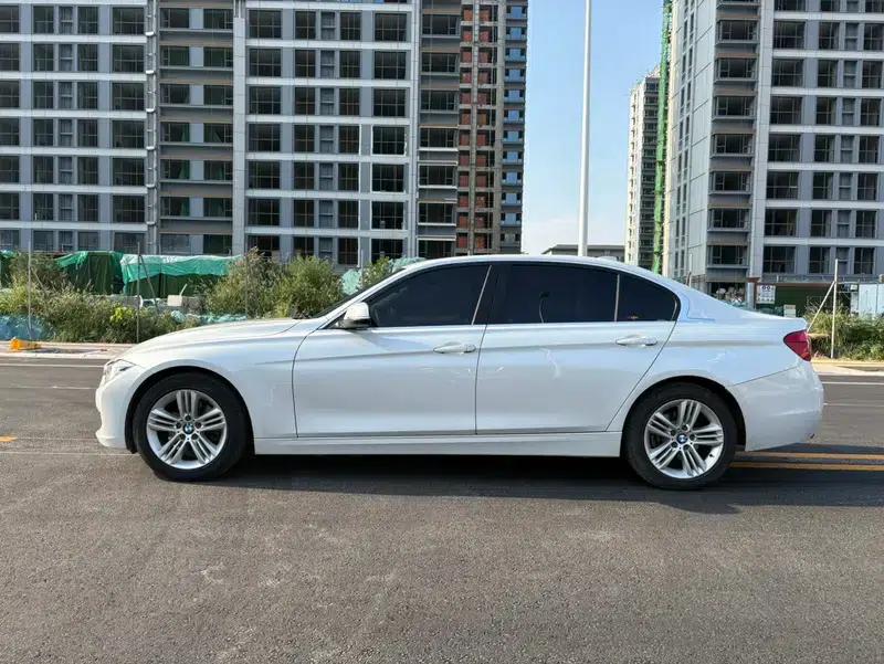 2016 BMW 3 Series 320Li Fashion Edition — миниатюра 3