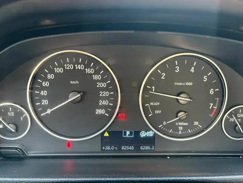 2016 BMW 3 Series 320Li Fashion Edition — миниатюра 6