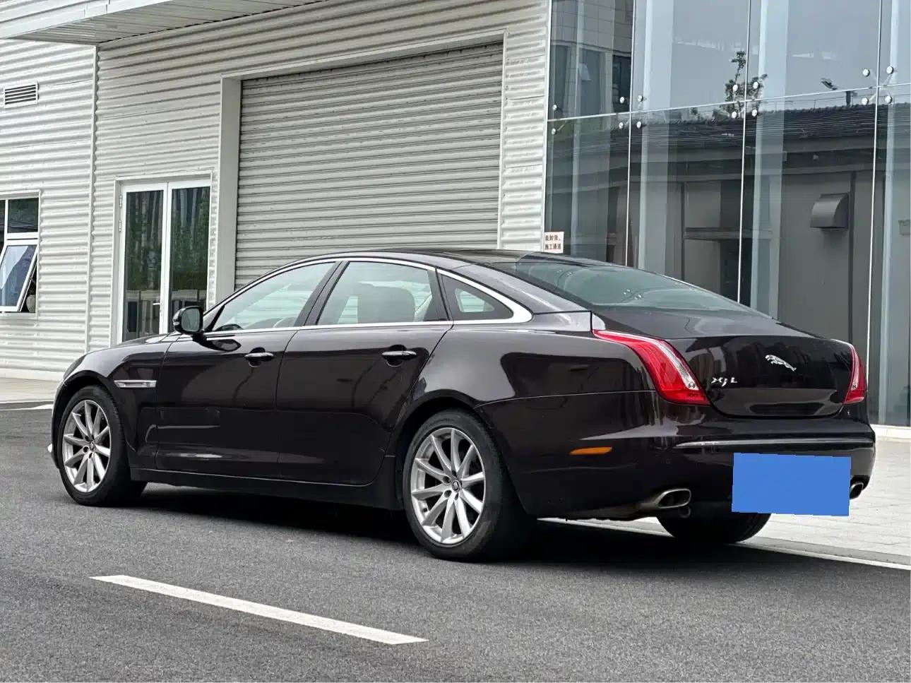 Jaguar XJ 2012 XJL 3.0 London Limited Edition — миниатюра 4