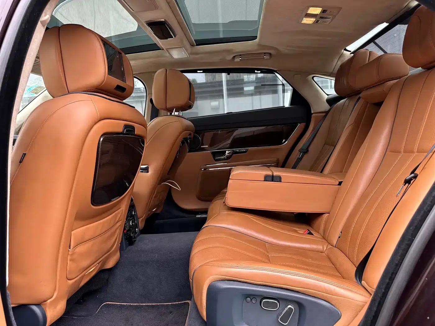 Jaguar XJ 2012 XJL 3.0 London Limited Edition — миниатюра 10