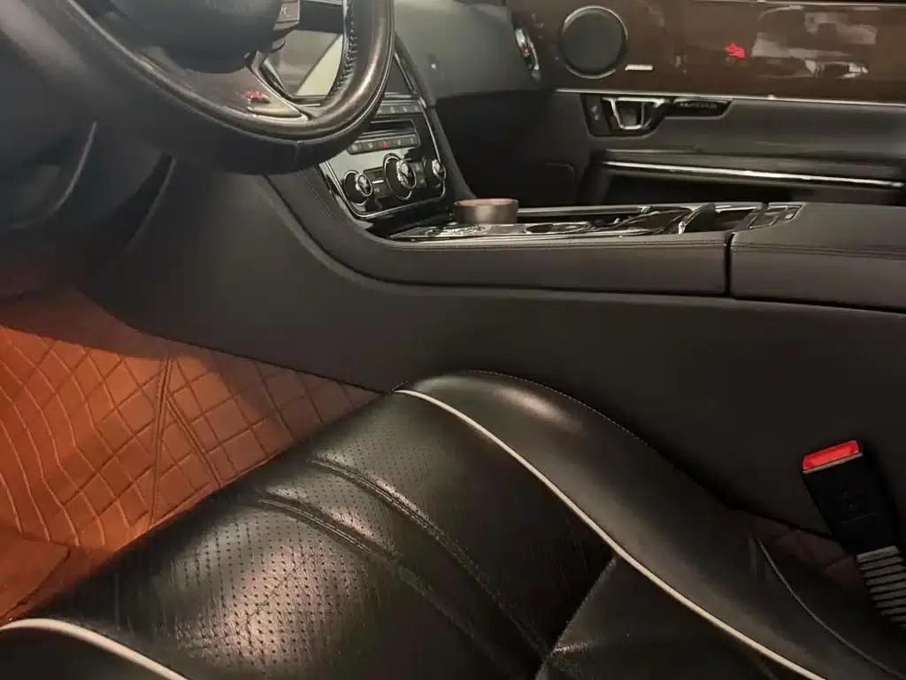 2016 Jaguar XJL 3.0 SC AWD Panoramic Business Edition — миниатюра 6
