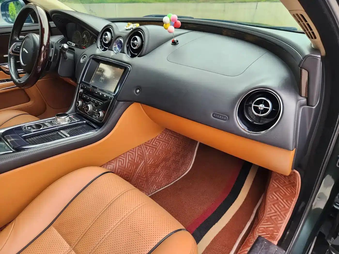 Jaguar XJ 2012 XJL 3.0 London Limited Edition — миниатюра 16