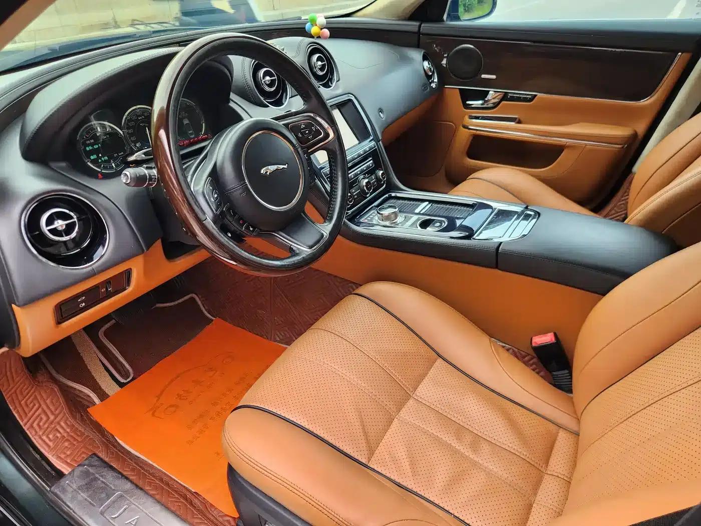 Jaguar XJ 2012 XJL 3.0 London Limited Edition — миниатюра 19
