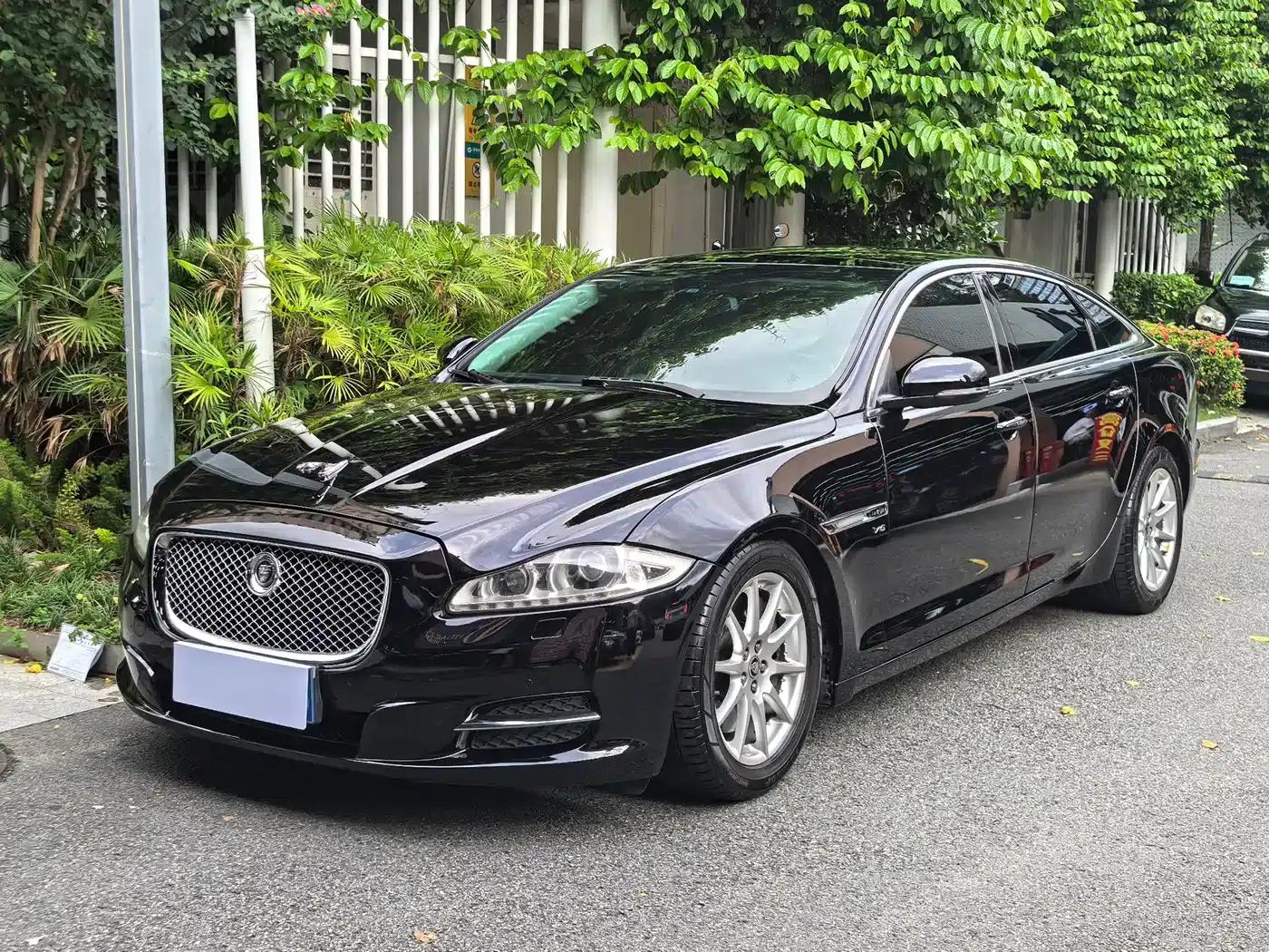 2013 Jaguar XJL 3.0 SC Cambridge Limited Edition — миниатюра 1
