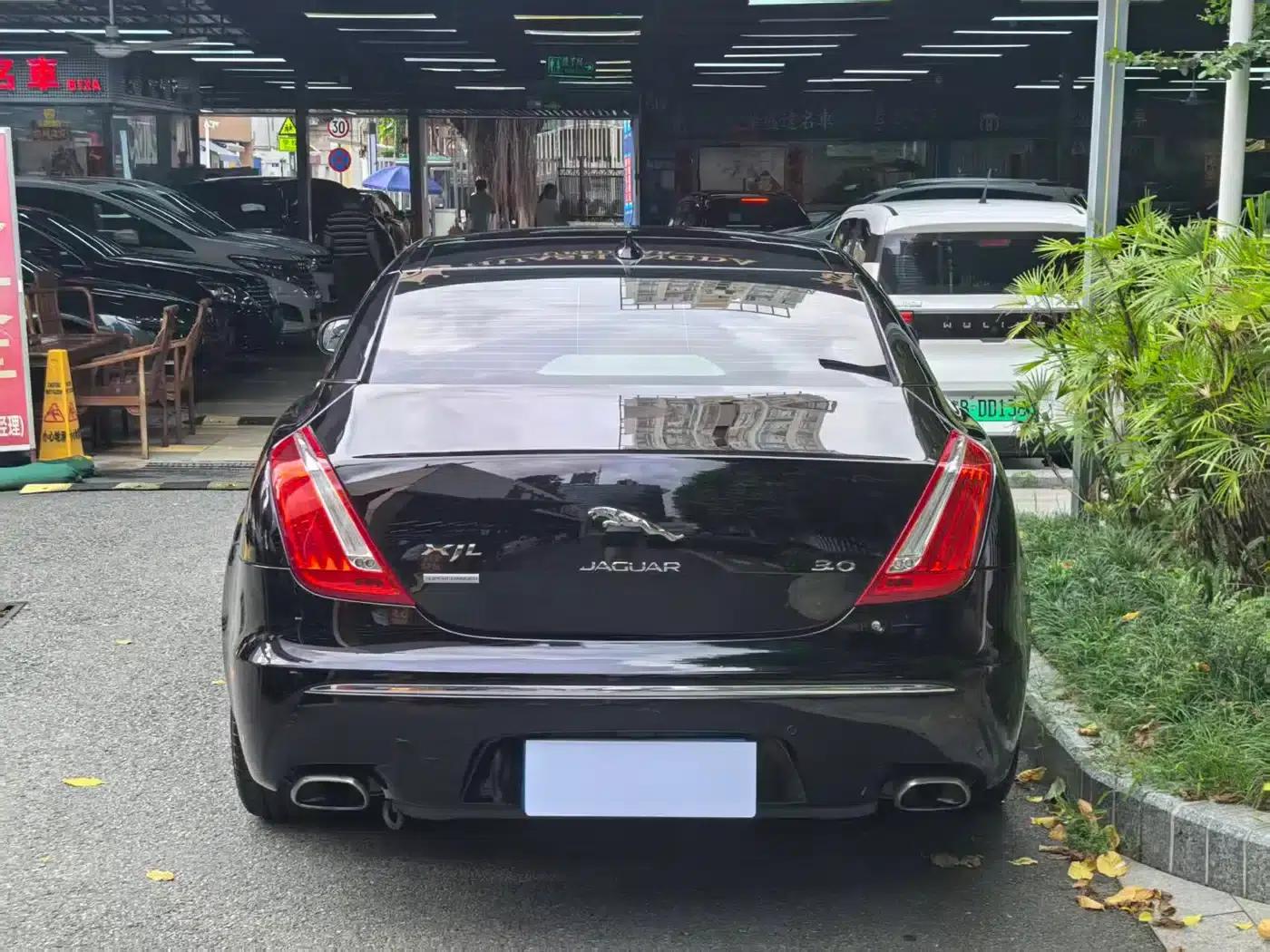 2013 Jaguar XJL 3.0 SC Cambridge Limited Edition — миниатюра 16