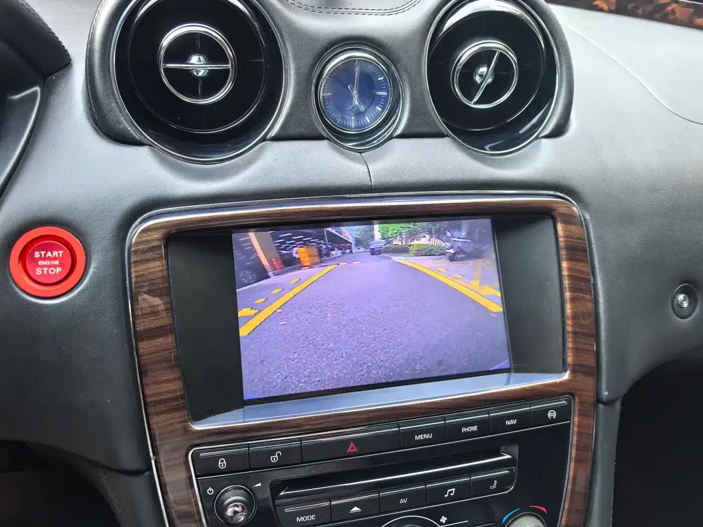 2013 Jaguar XJL 3.0 SC Cambridge Limited Edition — миниатюра 19