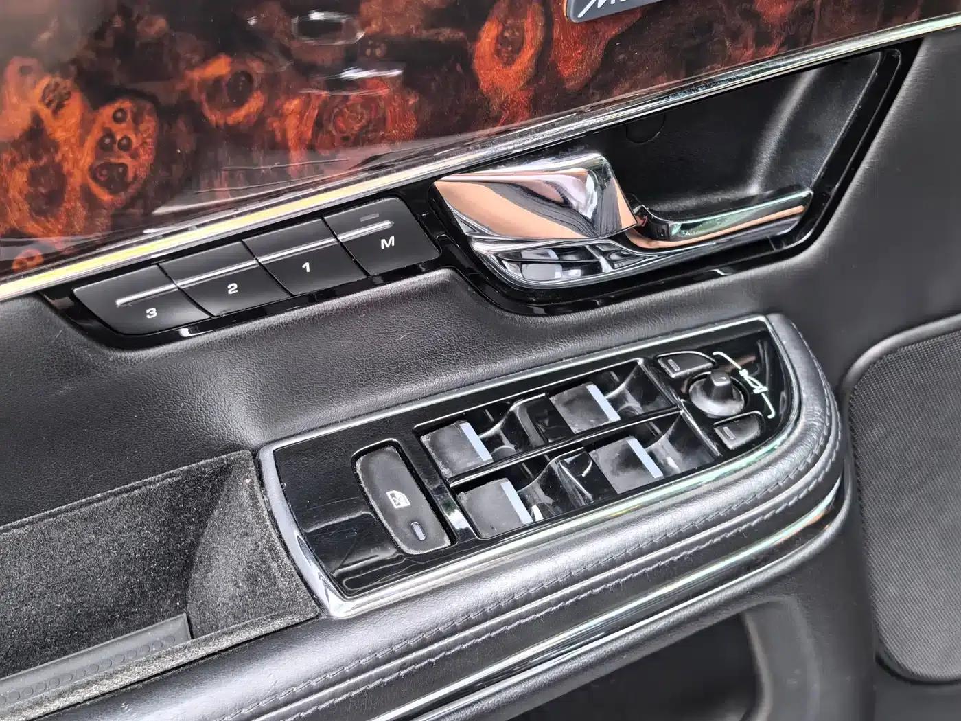 2013 Jaguar XJL 3.0 SC Cambridge Limited Edition — миниатюра 21
