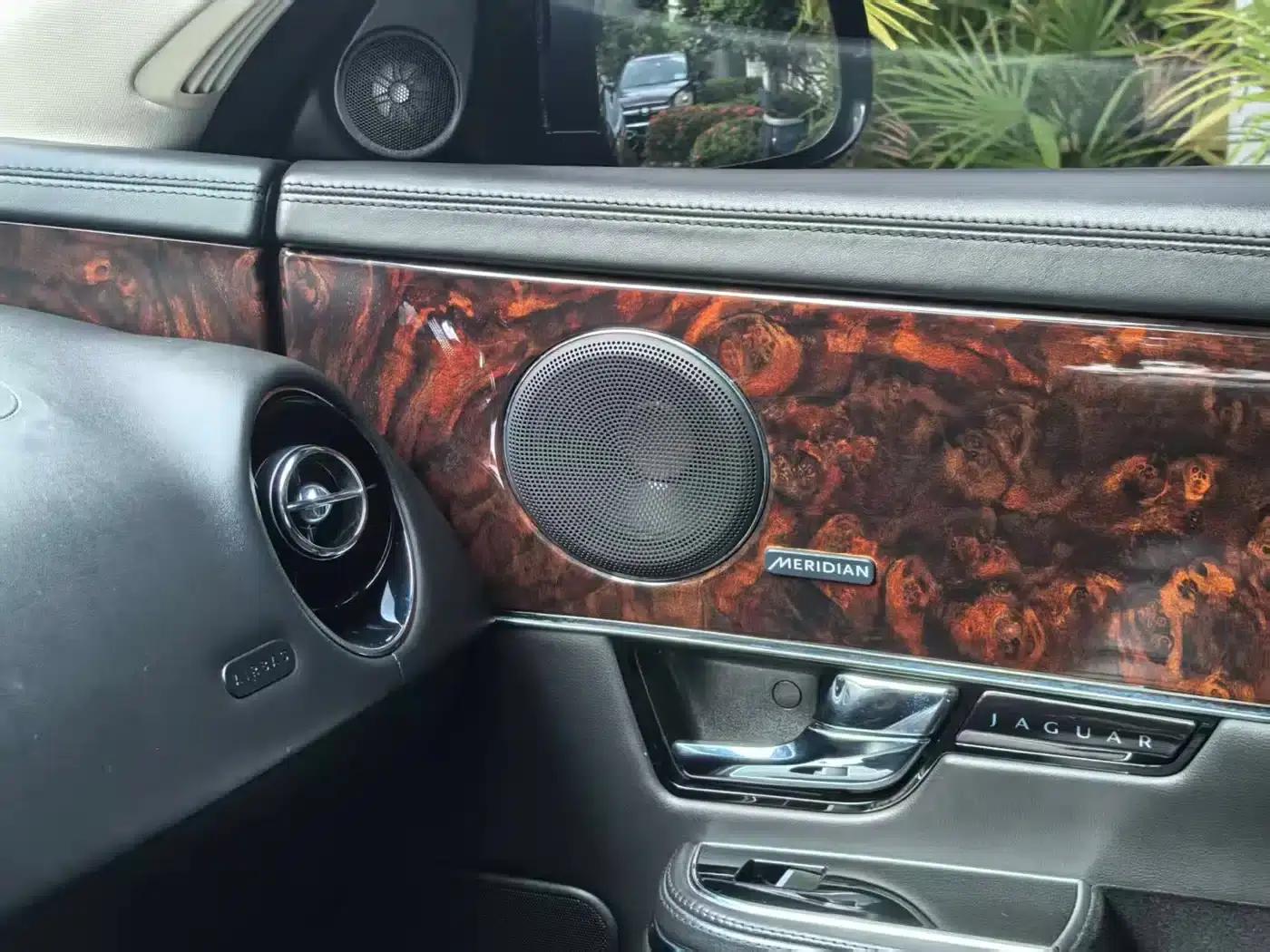 2013 Jaguar XJL 3.0 SC Cambridge Limited Edition — миниатюра 22