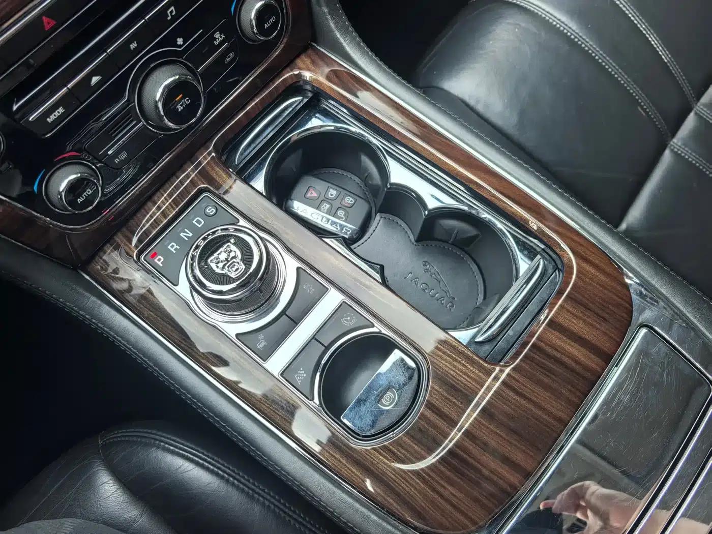 2013 Jaguar XJL 3.0 SC Cambridge Limited Edition — миниатюра 23