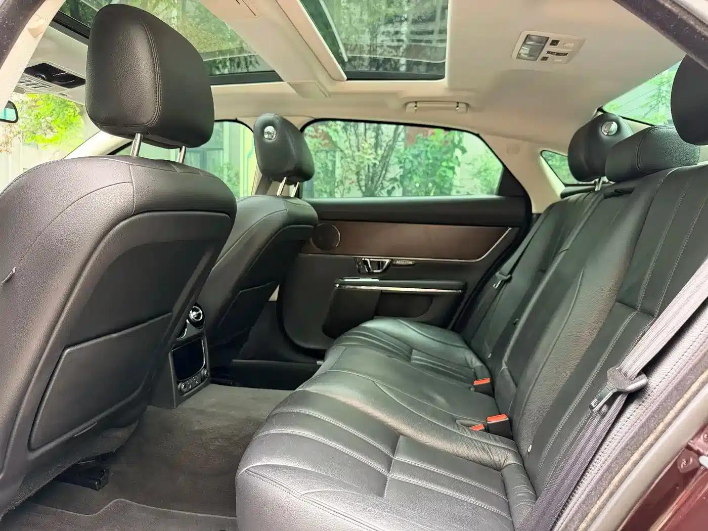 Jaguar XJ 2016 XJL 2.0T 2WD Elegant Business Edition — миниатюра 6