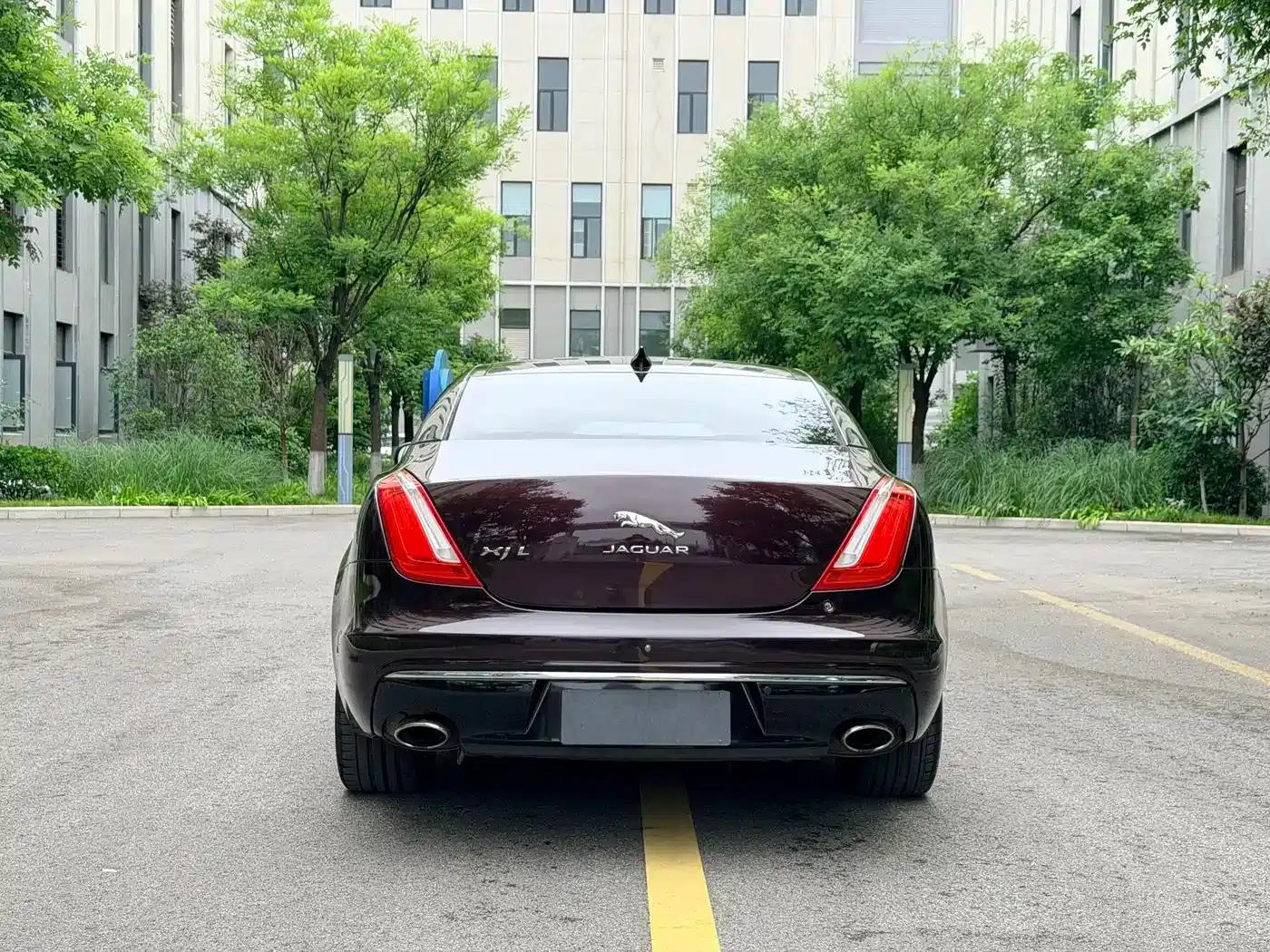 Jaguar XJ 2016 XJL 2.0T 2WD Elegant Business Edition — миниатюра 8