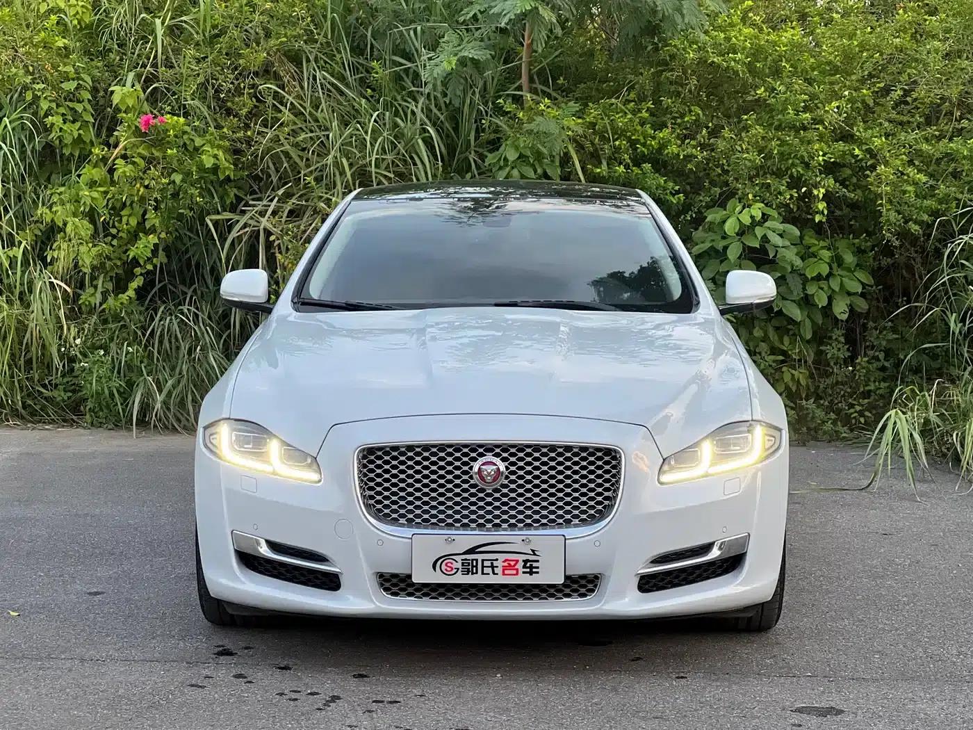 Jaguar XJ 2016 XJL 3.0 SC 2WD Elegant Business Edition — миниатюра 2
