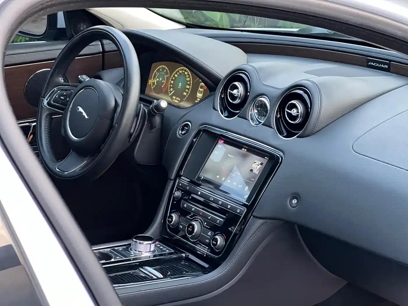 Jaguar XJ 2016 XJL 3.0 SC 2WD Elegant Business Edition — миниатюра 11