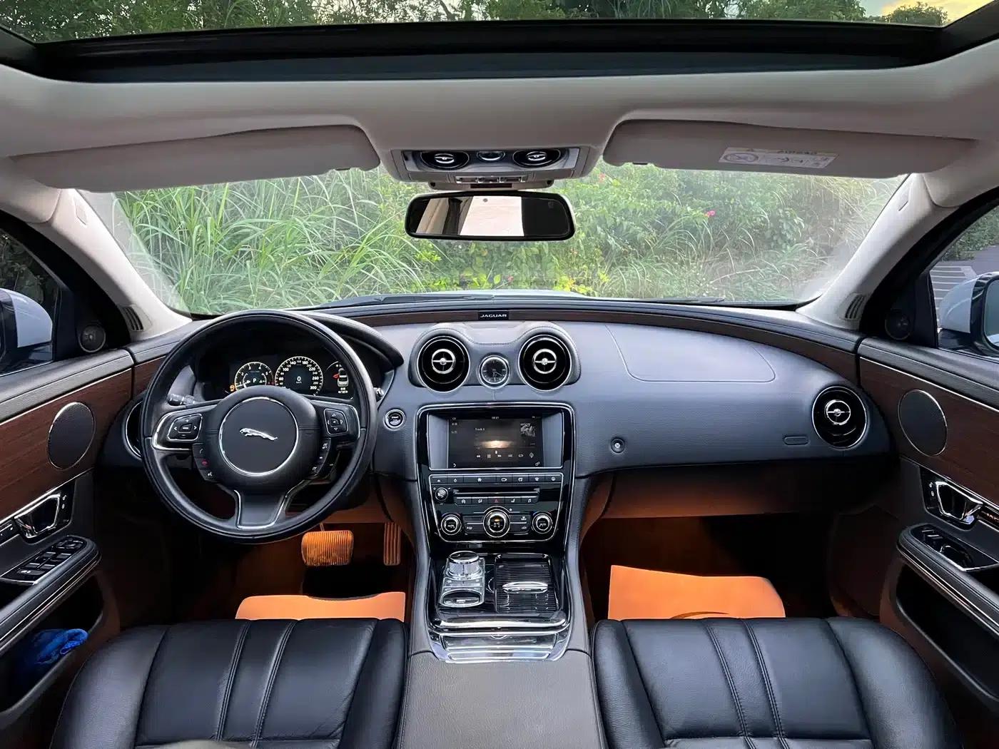 Jaguar XJ 2016 XJL 3.0 SC 2WD Elegant Business Edition — миниатюра 17