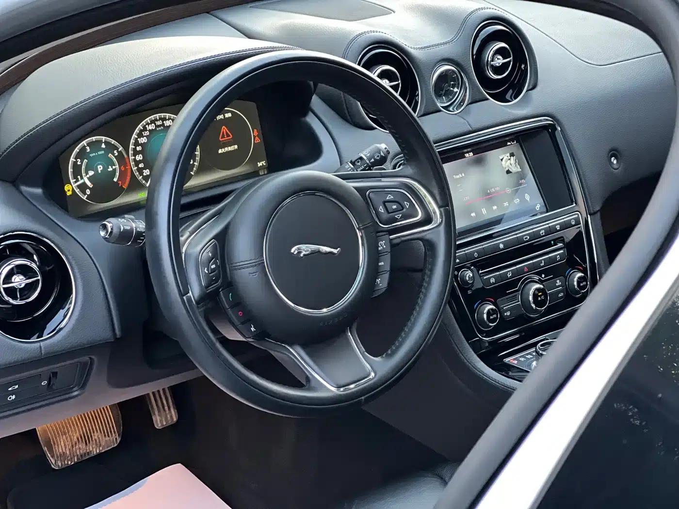 Jaguar XJ 2016 XJL 3.0 SC 2WD Elegant Business Edition — миниатюра 10
