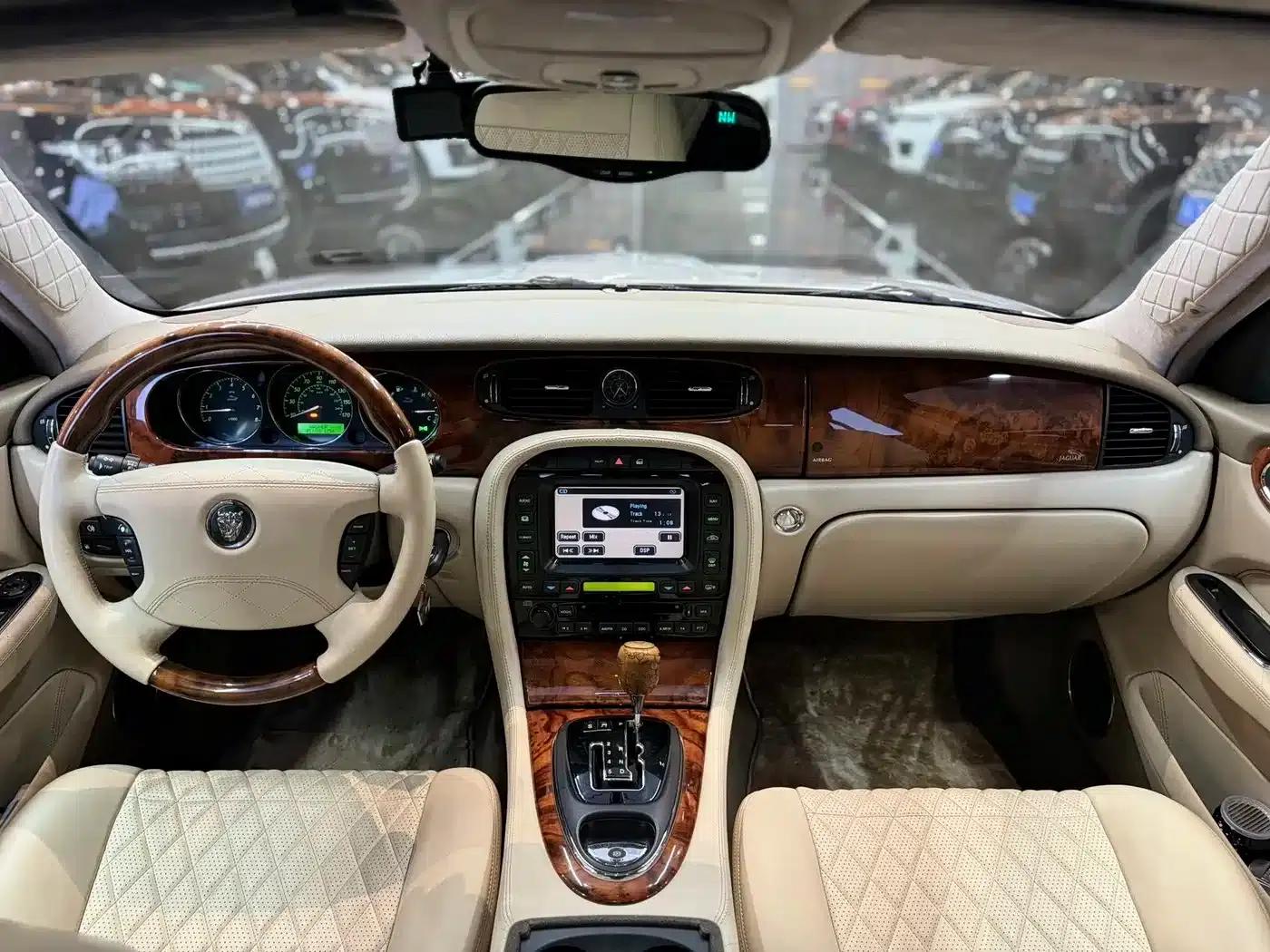2004 Jaguar XJ, XJ8 4.2 — миниатюра 11