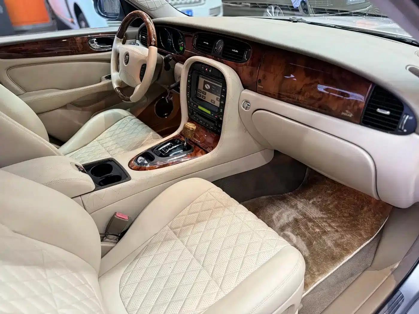 2004 Jaguar XJ, XJ8 4.2 — миниатюра 13