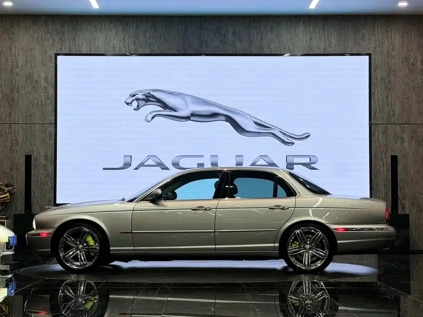 2004 Jaguar XJ, XJ8 4.2 — миниатюра 5