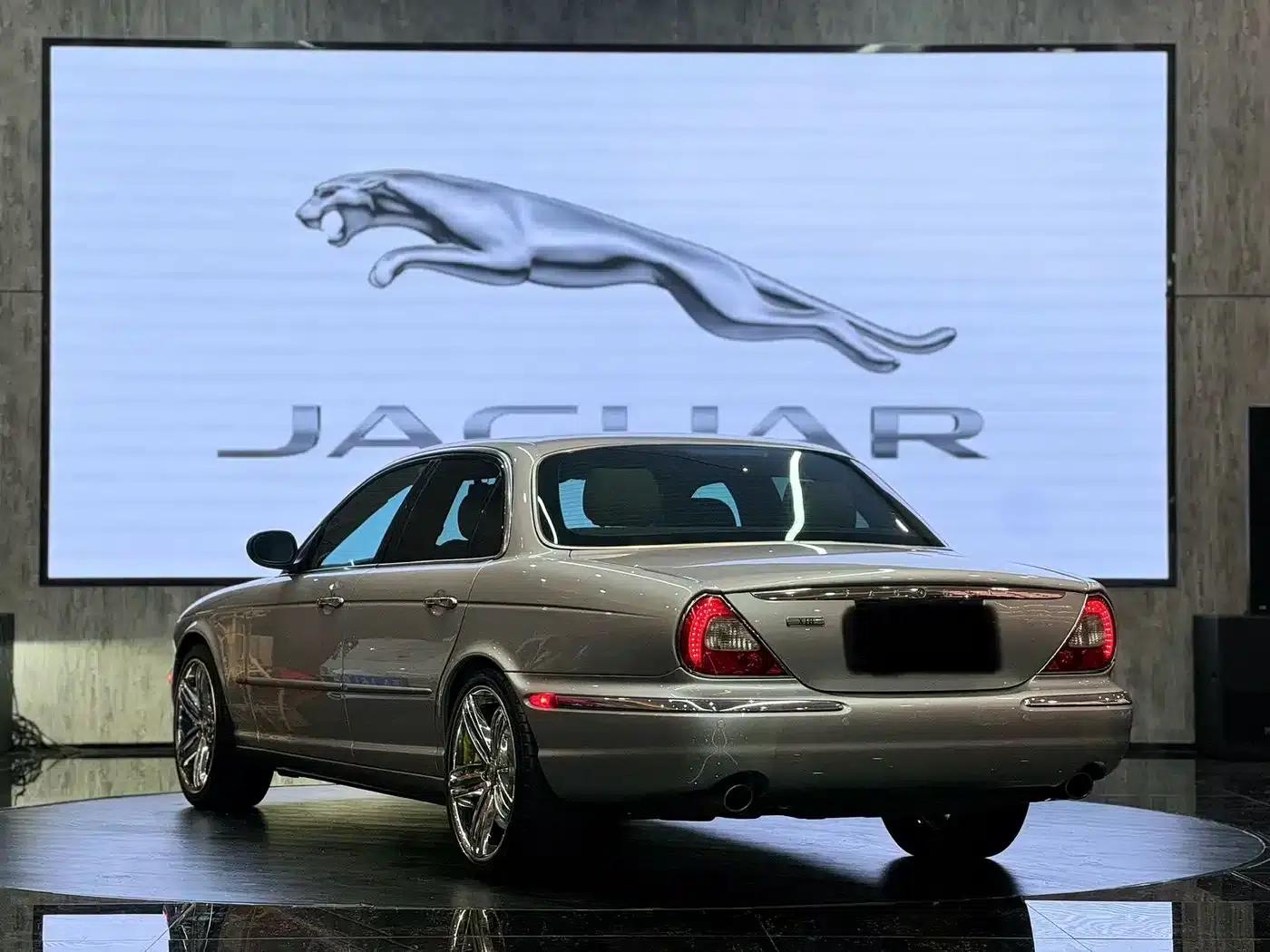 2004 Jaguar XJ, XJ8 4.2 — миниатюра 6