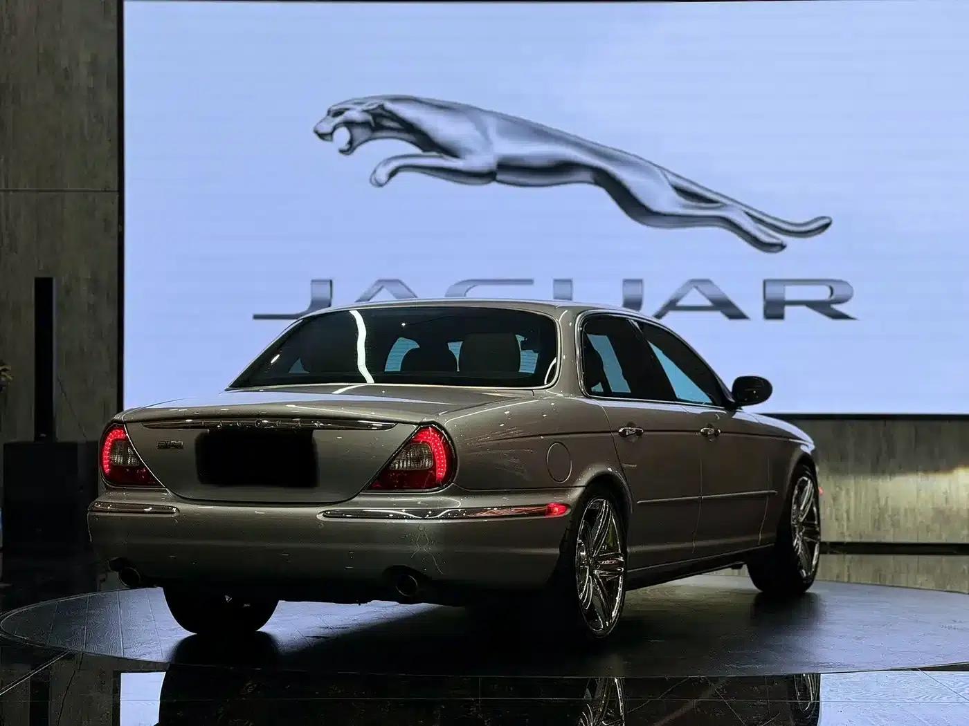 2004 Jaguar XJ, XJ8 4.2 — миниатюра 8