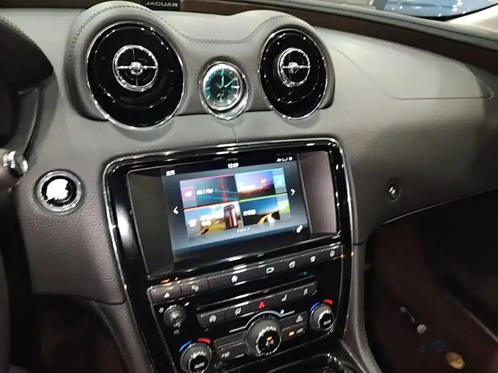 Jaguar XJ 2016 XJL 3.0 SC 2WD Elegant Business Edition — миниатюра 9
