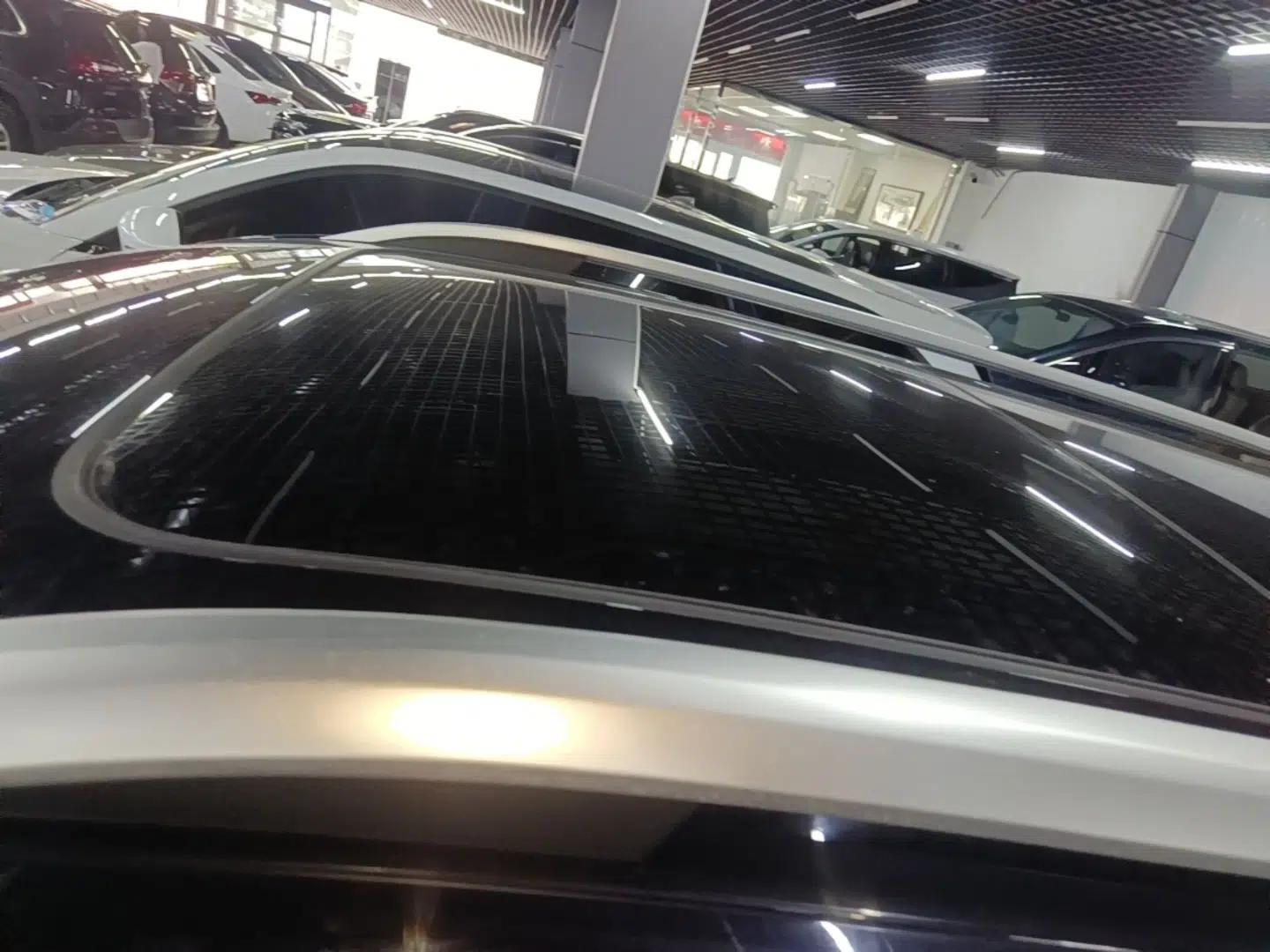 Roewe RX5 MAX 2019 300TGI Automatic 4G Connect Luxury Edition — миниатюра 7