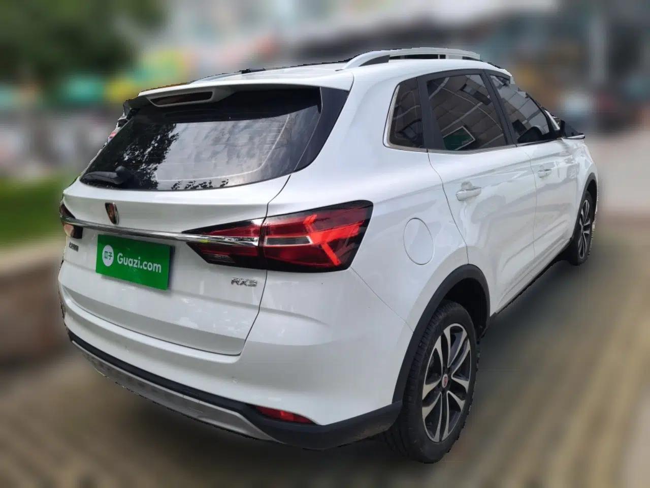 Roewe RX3 2018 1.6L CVT Internet Smart Edition — миниатюра 6