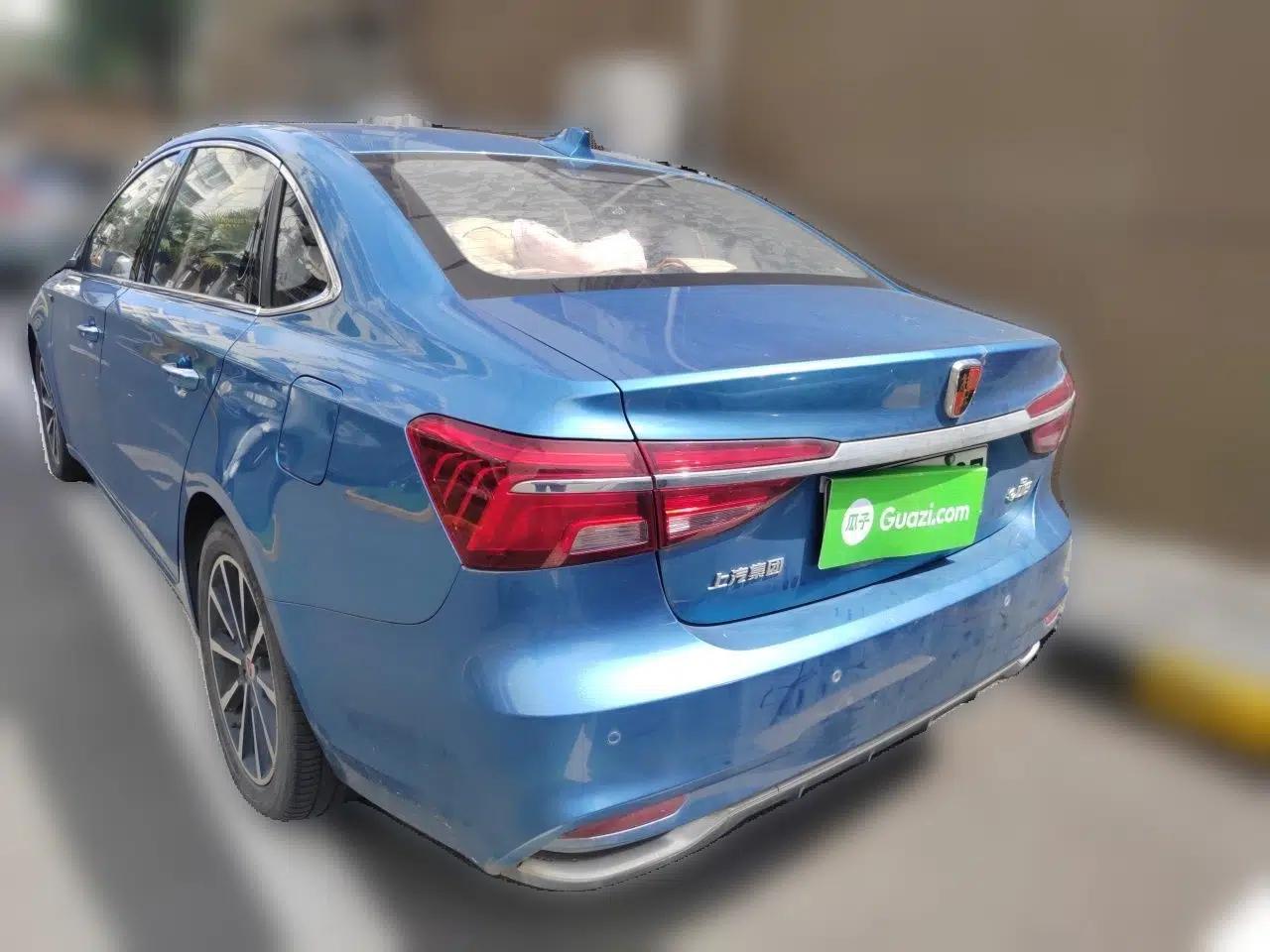 Roewe i6 New Energy 2017 45T Hybrid Connective Smart Luxury Edition — миниатюра 4