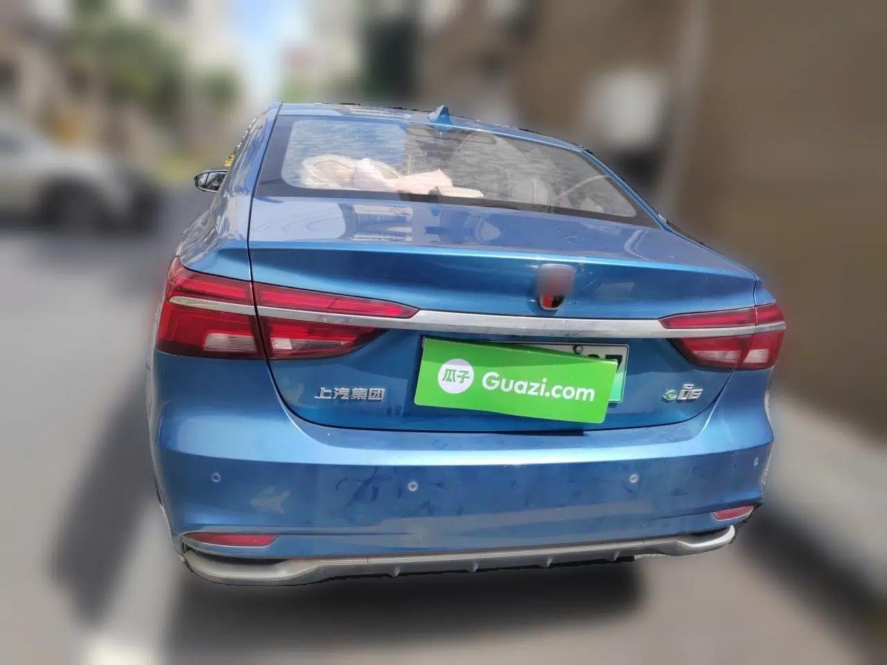 Roewe i6 New Energy 2017 45T Hybrid Connective Smart Luxury Edition — миниатюра 5